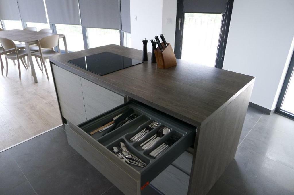 Blue Water Apartment Zrnovo Bagian luar foto
